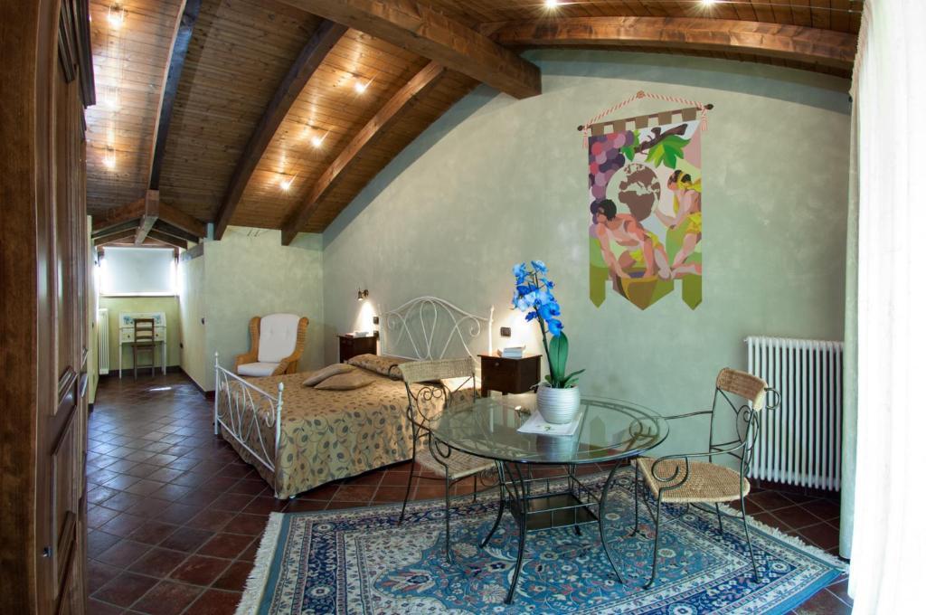Trattoria Del Bivio Guest House Cerretto Langhe Bilik gambar